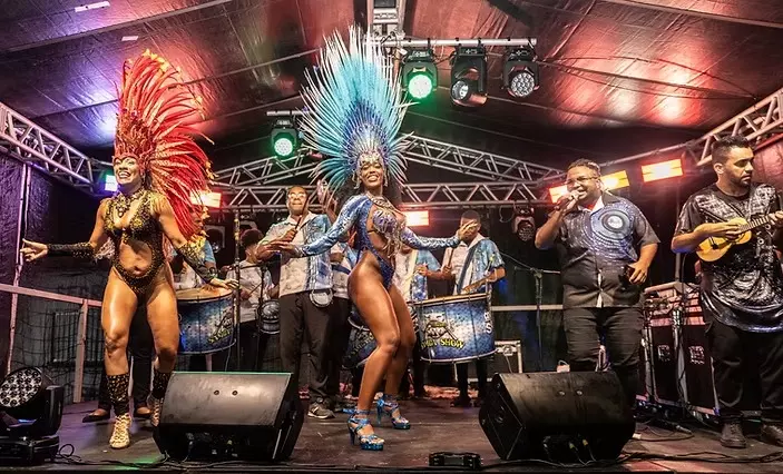 Carnaval 2026: Concurso da Corte Real terá shows gratuitos e homenagens na Cidade do Samba